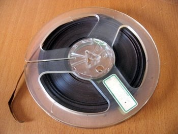 Digitointi CD-levylle kelanauhalta / min