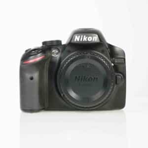 Kaytetty Nikon D3200 1