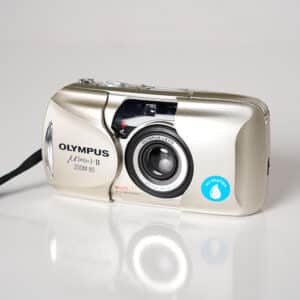 Käytetty Olympus MJU II Zoom 80 filmikamera