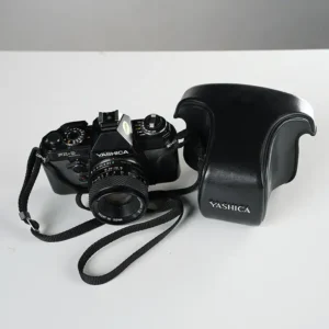 Käytetty Yashica FX-D quartz & Yashica 55mm f2