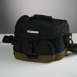 Käytetty Canon kameralaukku