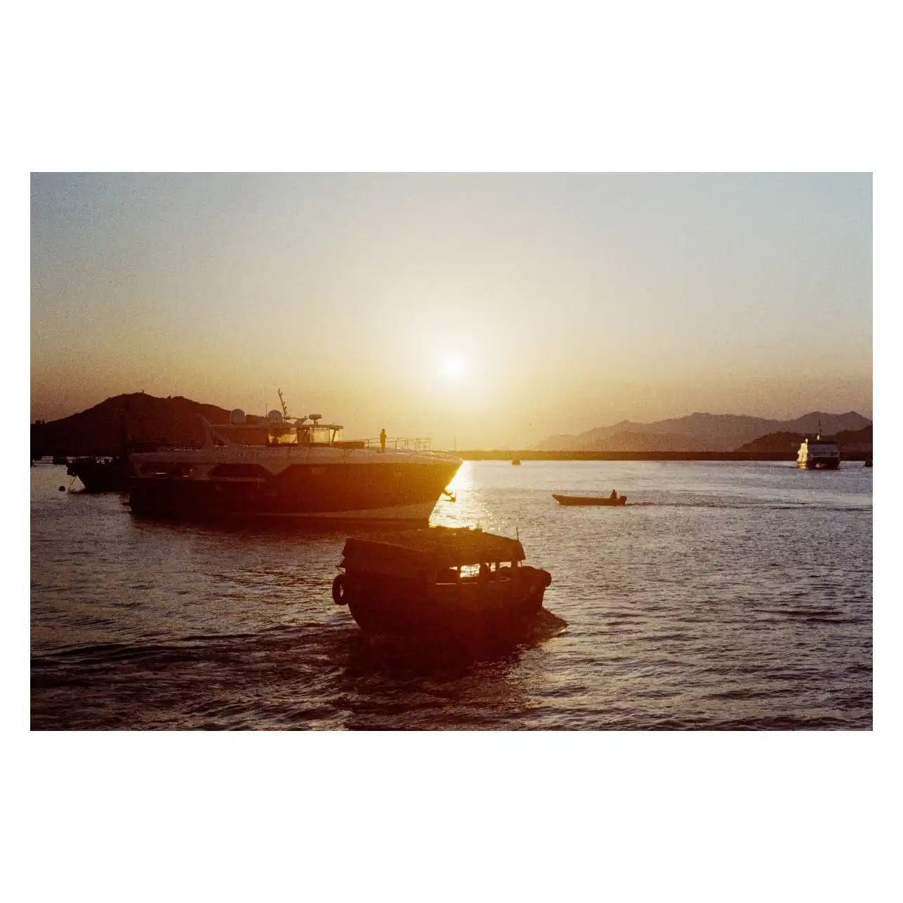 Lomochrome Color'92 Sun-kissed