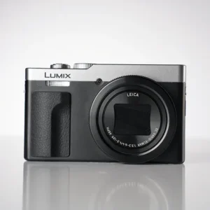 Käytetty Panasonic Lumix DC-T99 - Hopea