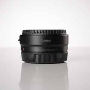 Käytetty Canon EF - EOS R objektiiviadapteri