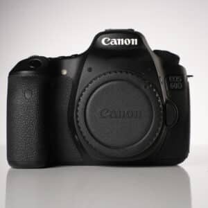 Käytetty Canon EOS 60D runko