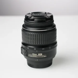 Nikon AF-S DX Nikkor 18-55mm f/3.5-5.6 G II ED