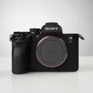 Käytetty Sony A7R V (SC: 13,5k)