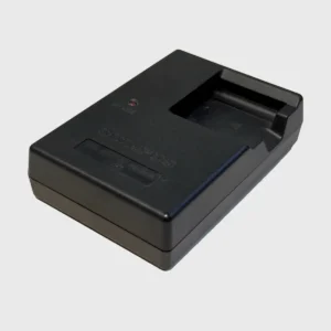 Käytetty Olympus Li-40C - akkulaturi