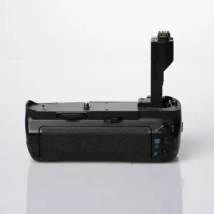 Käytetty Aputure BP-E7 akkukahva