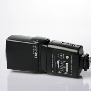 Käytetty Nissin Di622 Mark II salama