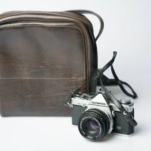 Käytetty Olympus OM-2N & 50mm f/1.8 AUTO-S