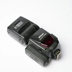 Käytetty Nikon SB-800 - salama
