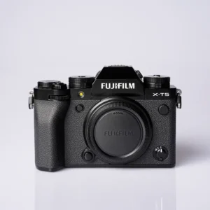Käytetty Fuji X-T5 runko - musta