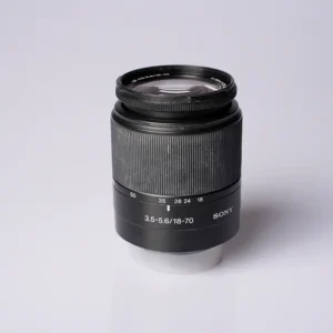 Käytetty Sony SAL 18-70mm f/3.5-5.6