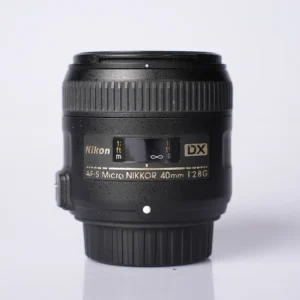 Käytetty Nikon AF-S Micro Nikkor 40mm f2.8G DX