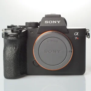 Käytetty Sony A7R IV