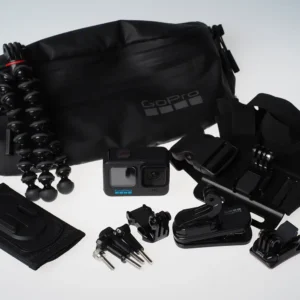 GoPro HERO10 Black + Valtava varustepaketti - Käytetty