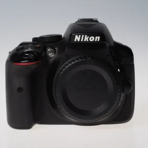 Käytetty Nikon D5300 -runko