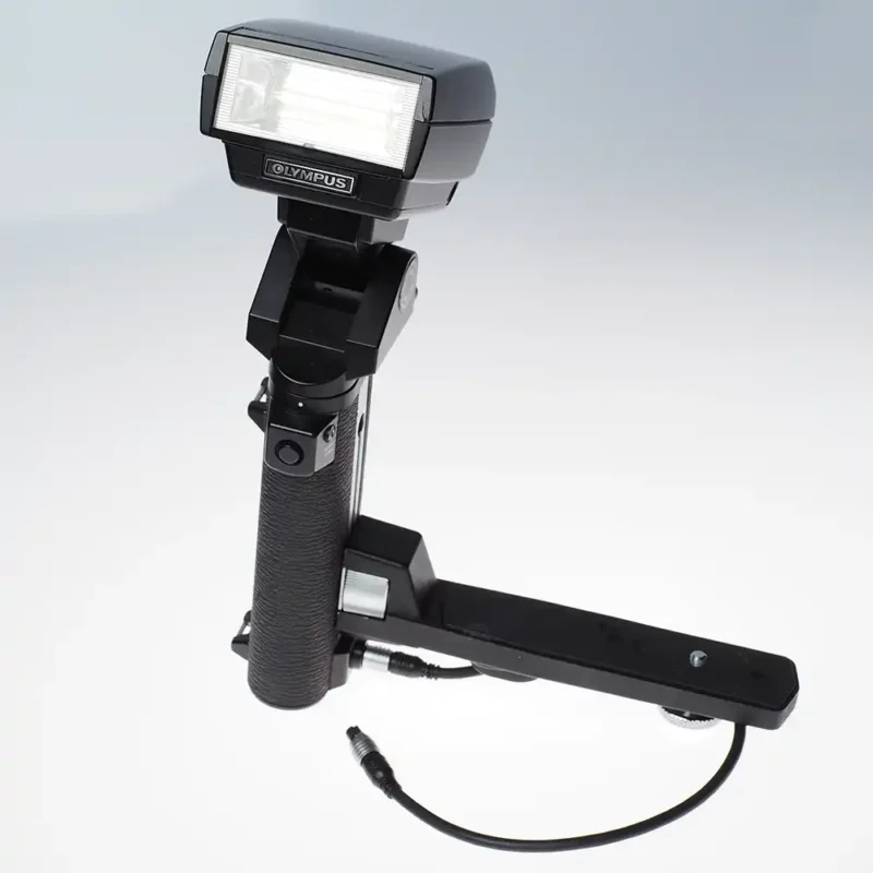 Olympus Power Bounce Grip 2 + Electric Flash T32