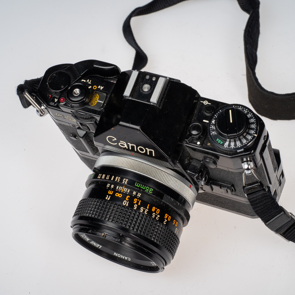 Käytetty Canon A-1 & FD 35mm f3.5 S.C