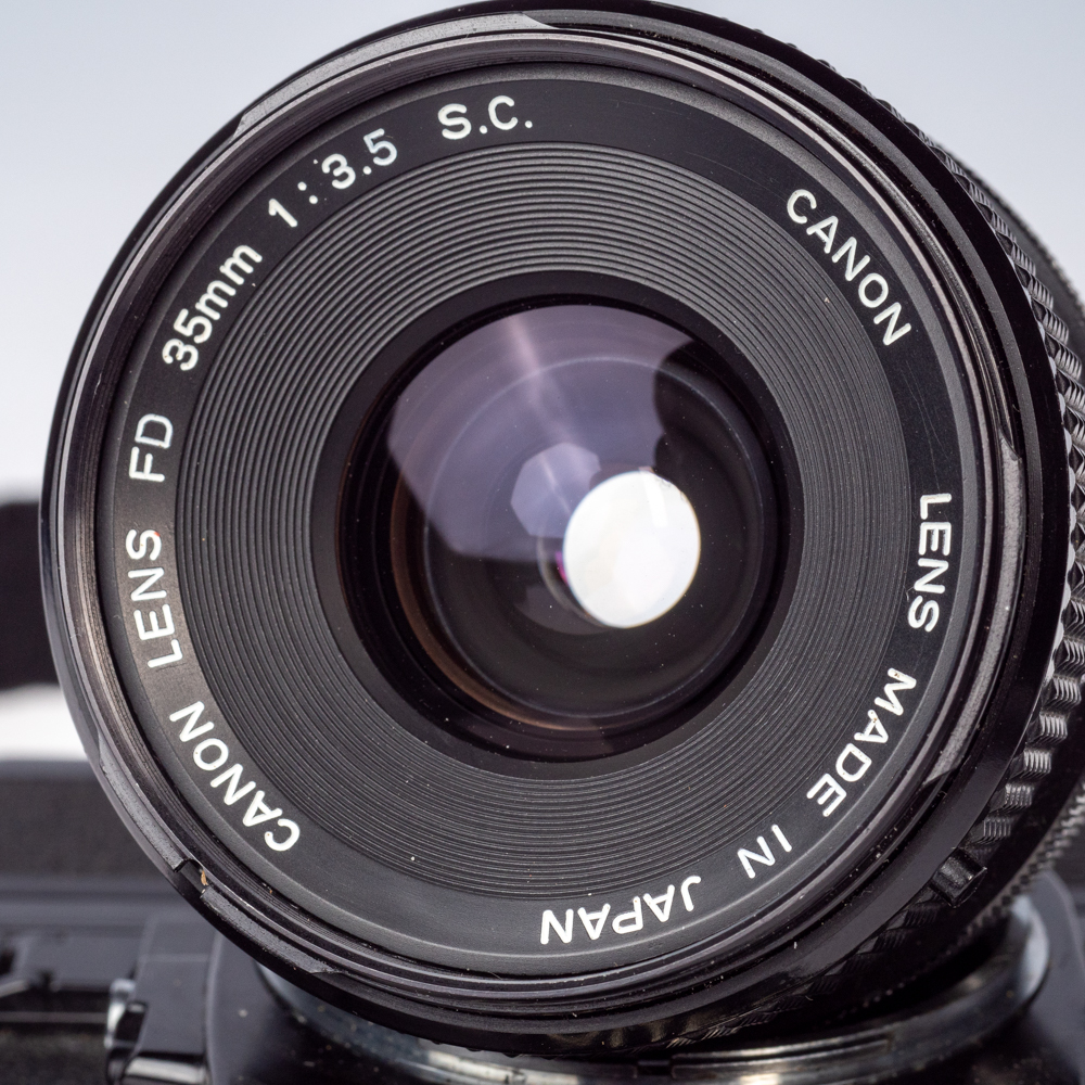 Käytetty Canon A-1 & FD 35mm f3.5 S.C