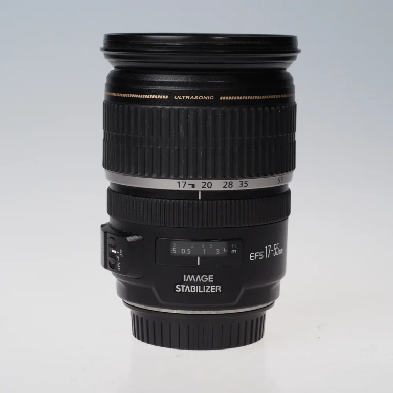 Etusivu 17 Käytetty Canon EF-S 17-55mm f/2.8 IS USM -objektiivi