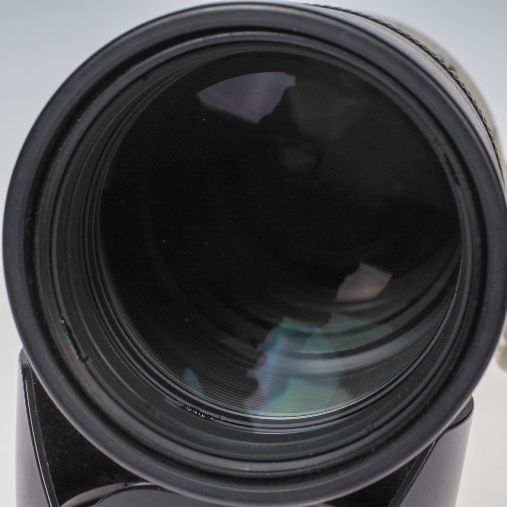 Käytetty Canon EF 300mm f4L IS USM