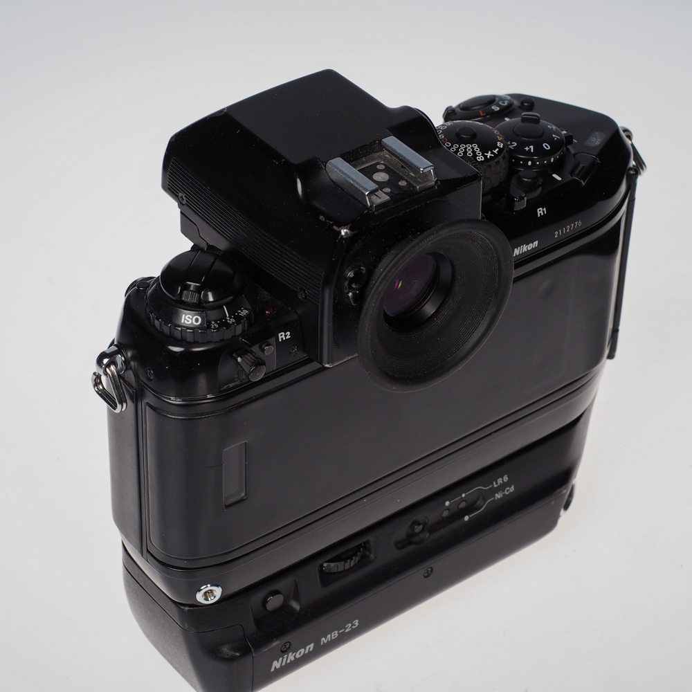 Nikon F4E filmirunko