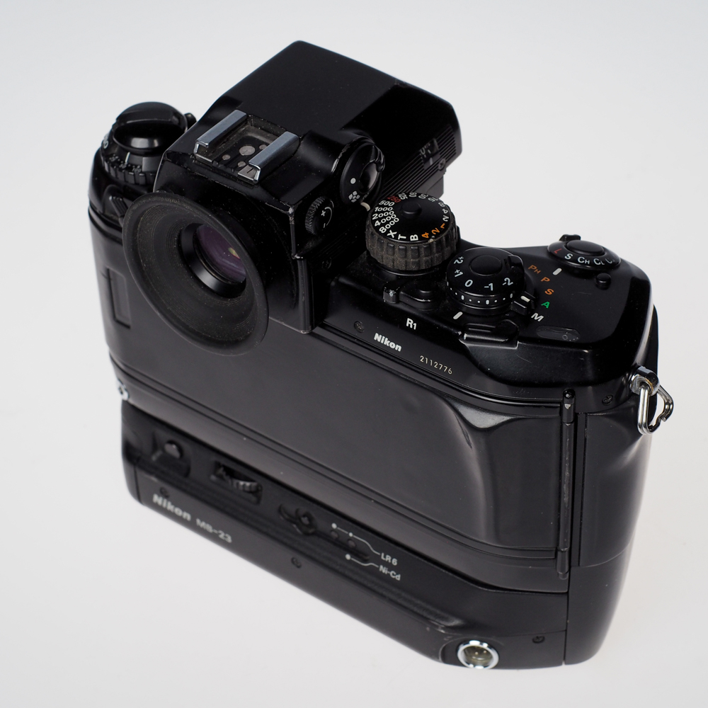 Nikon F4E filmirunko