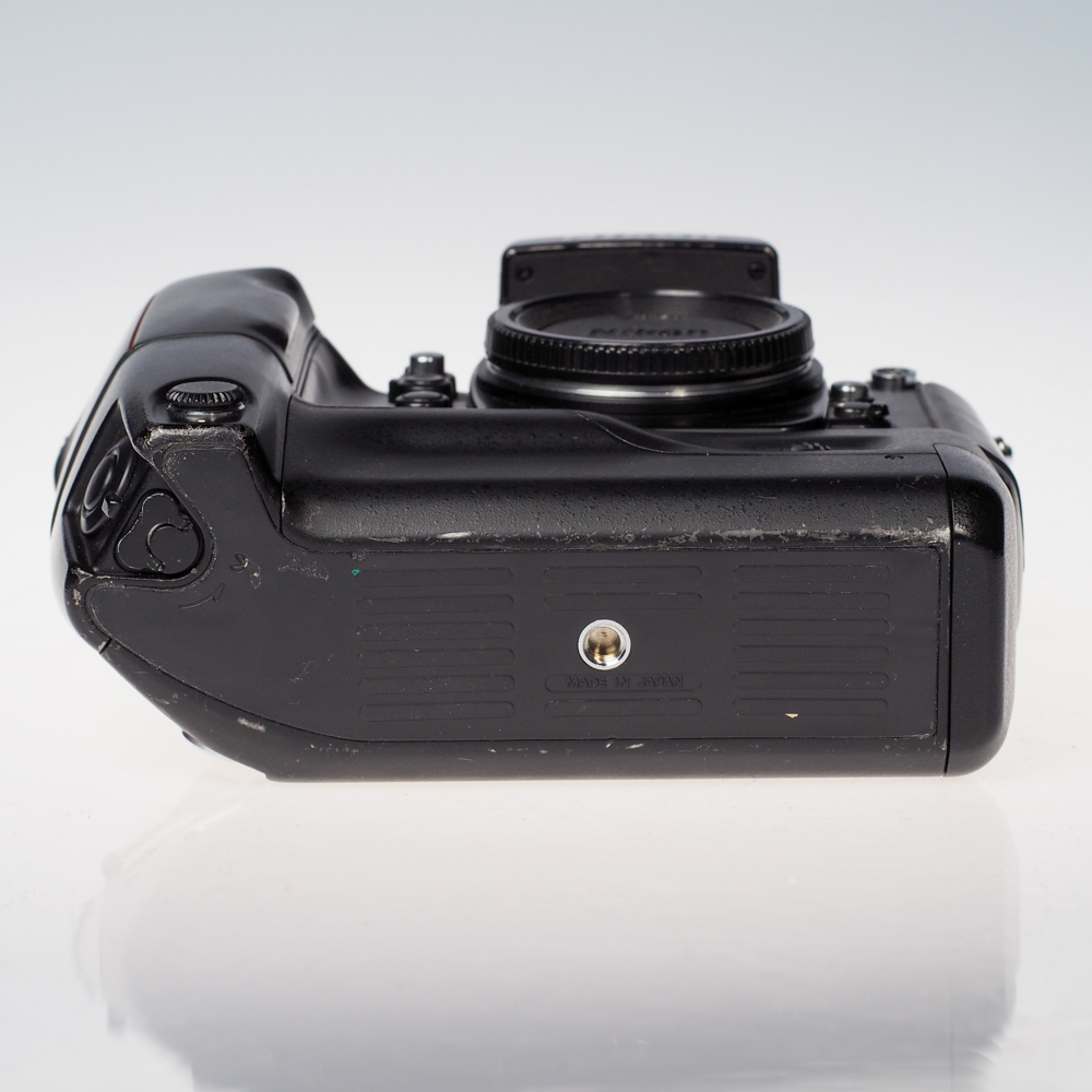 Nikon F4E filmirunko