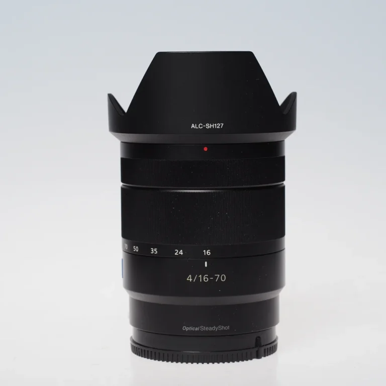 Käytetty Sony Zeiss Vario-Tessar T* E 16-70mm f4 ZA OSS