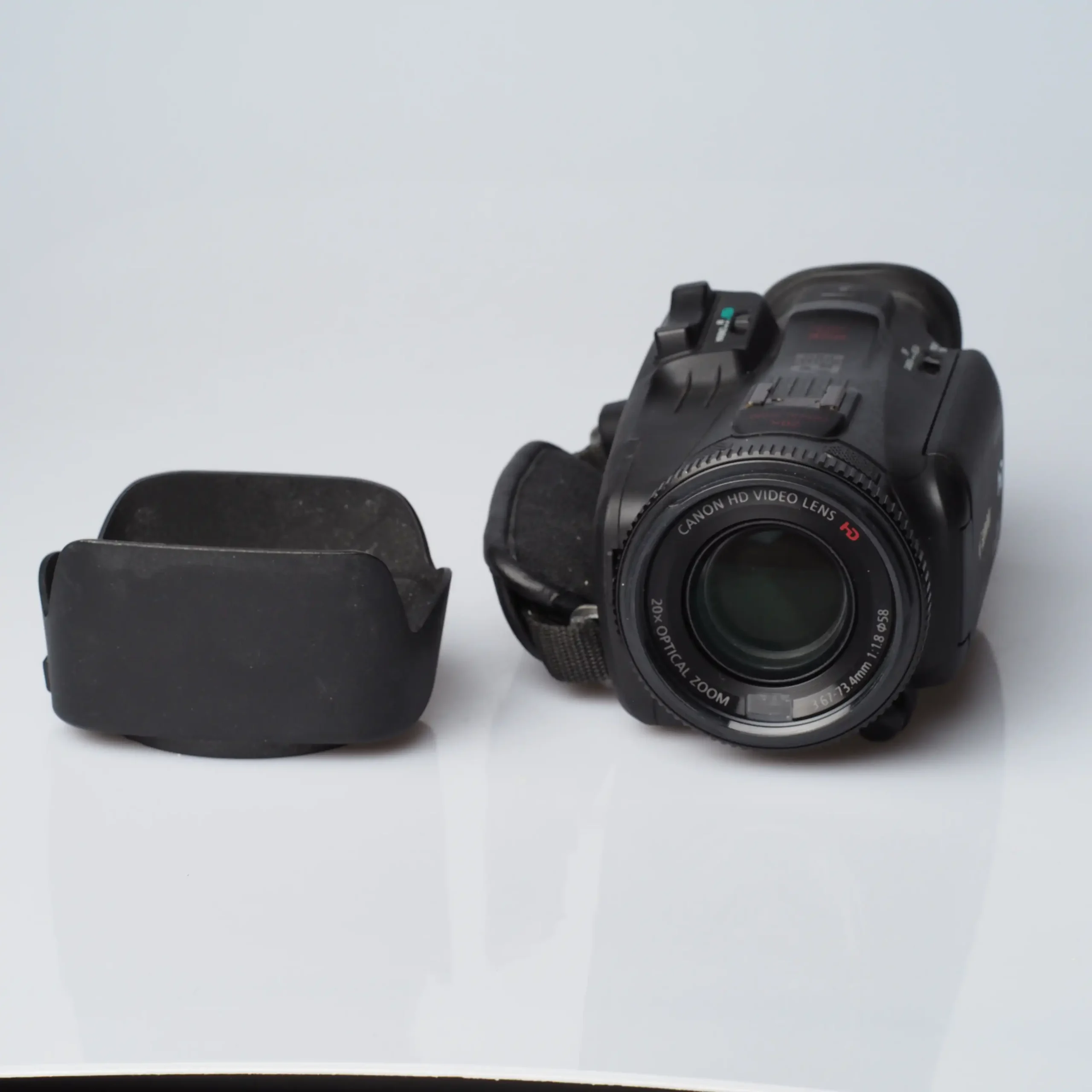 Käytetty Canon Legria HF G30 Käytetty Canon Legria HF G30