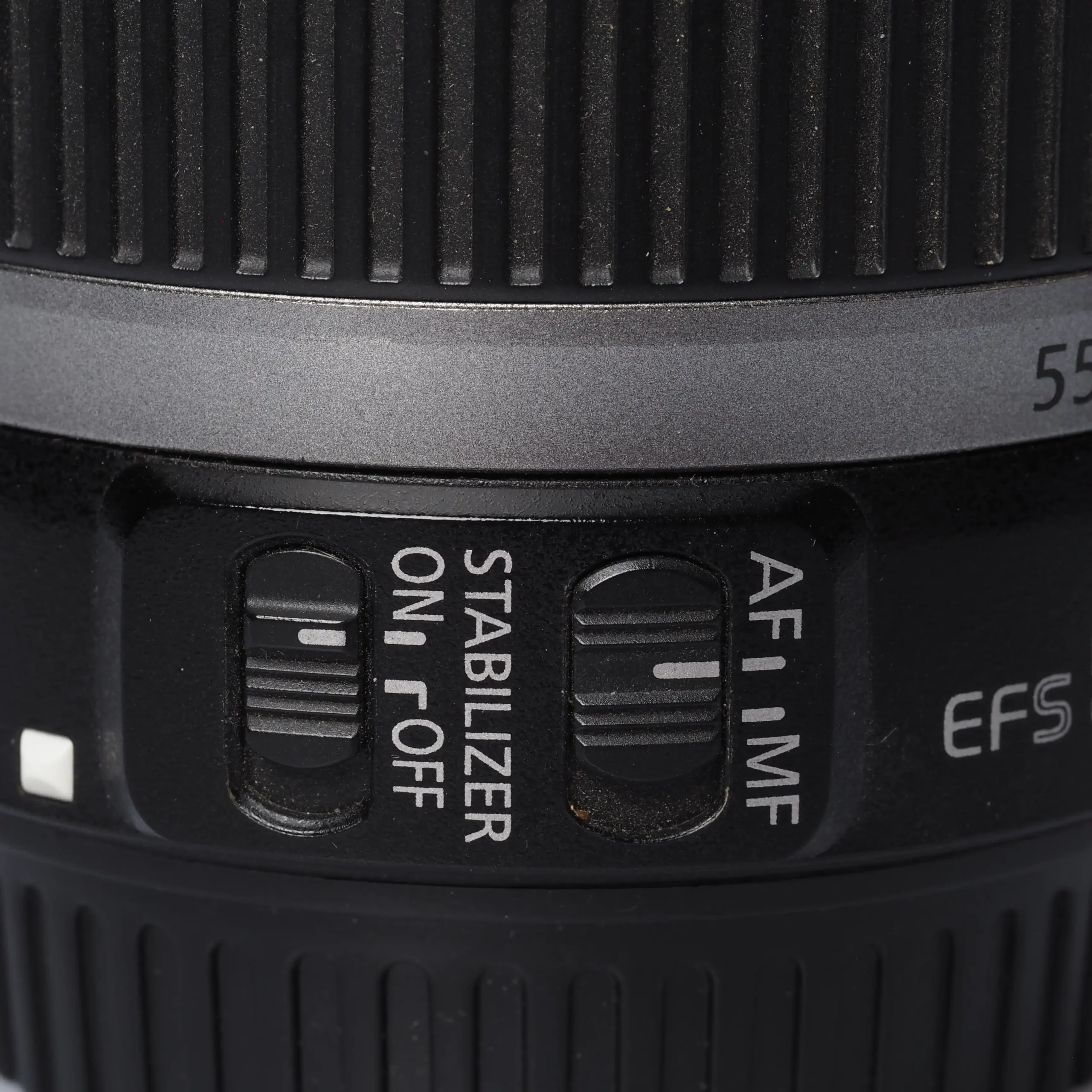 Käytetty Canon EF-S 55-250mm f4-5.6 IS Käytetty Canon EF-S 55-250mm f4-5.6 IS