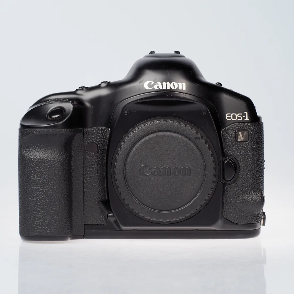Käytetty Canon EOS-1v Käytetty Canon EOS-1v