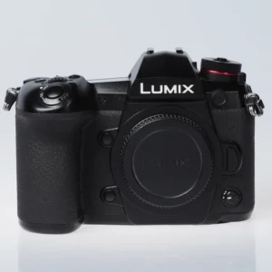 Käytetty Panasonic Lumix G9
