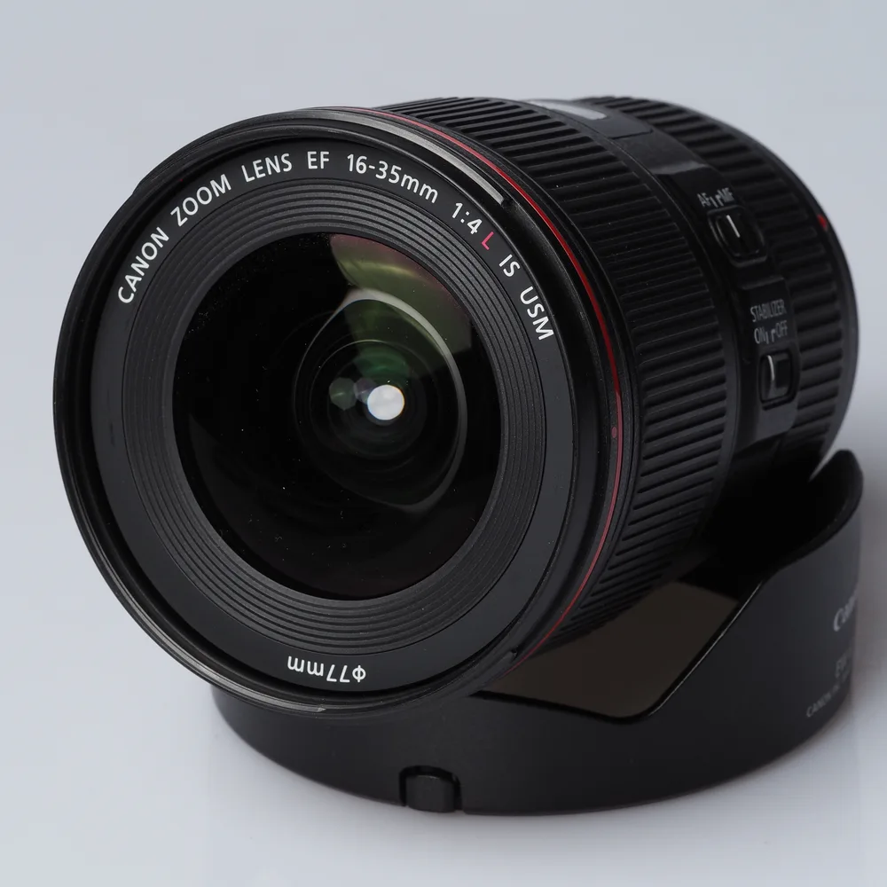 Käytetty Canon EF 16-35mm f/4L IS USM Käytetty Canon EF 16-35mm f/4L IS USM