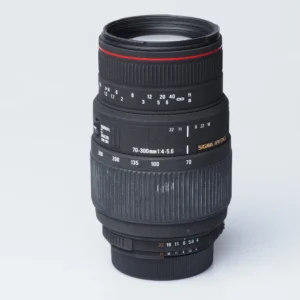 Käytetty Sigma 70-300mm f4-5.6 APO DG Nikon F
